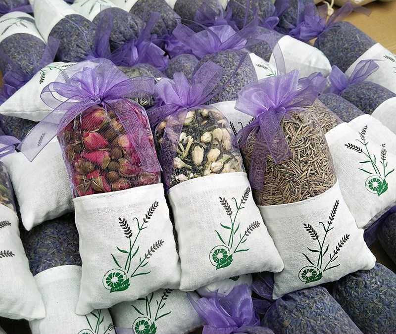 Natural Dried Flower Sachet - Aromatic Herb Pouch for Drawers & Closets