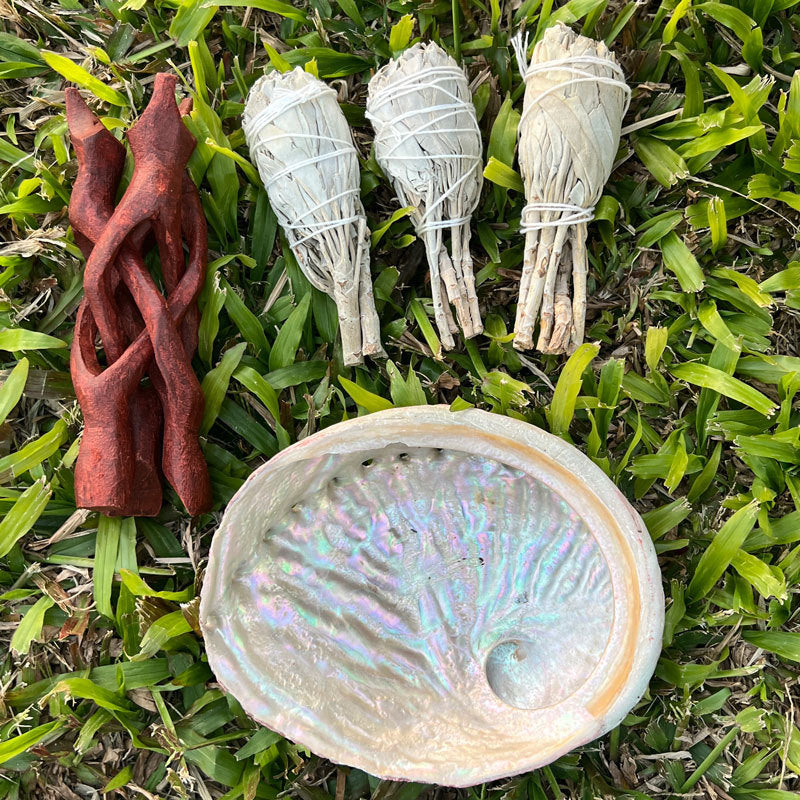 Cedar Smudge Stick - Natural Space Clearing Aromatherapy Bundle