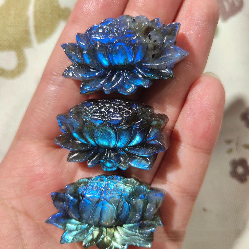 Blue Lotus Elongated Stone Crystal - Natural Raw Stone Carving 20g