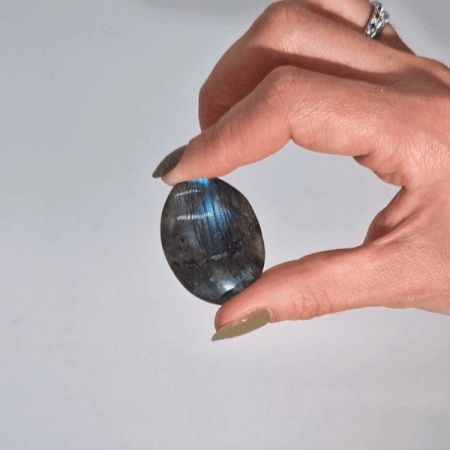 Madagascar Labradorite Palm Stone 25-30g - Blue Flash Crystal 55-60mm