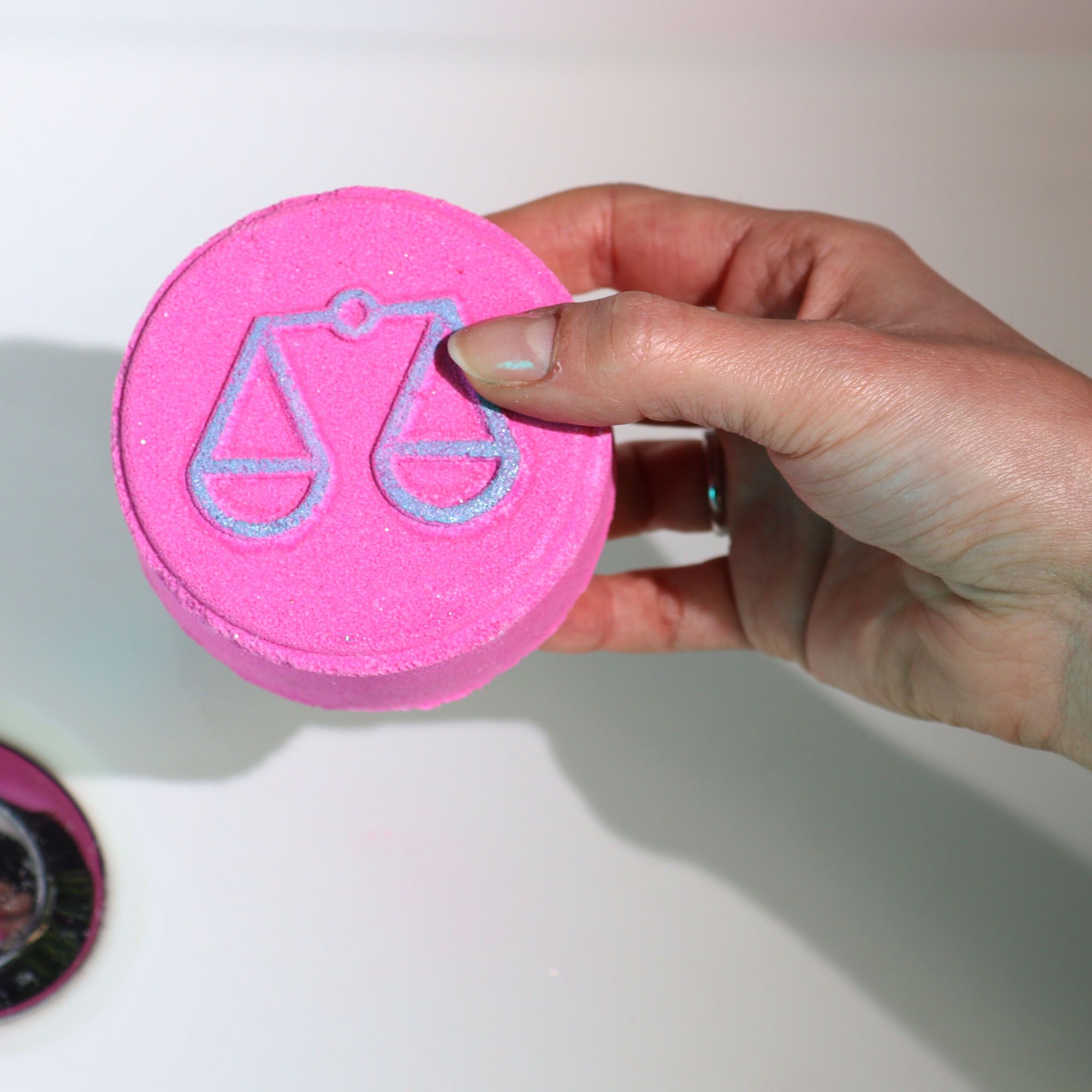 ⚖️ Libra Zodiac Bath Fizzers Set with Horoscope - Astrology Gift Pack ✨