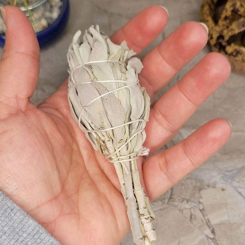 Cedar Smudge Stick - Natural Space Clearing Aromatherapy Bundle